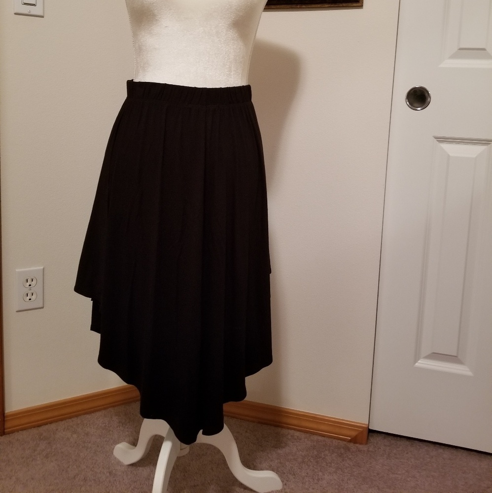 Black Waterfall Hem Skirt NWOT